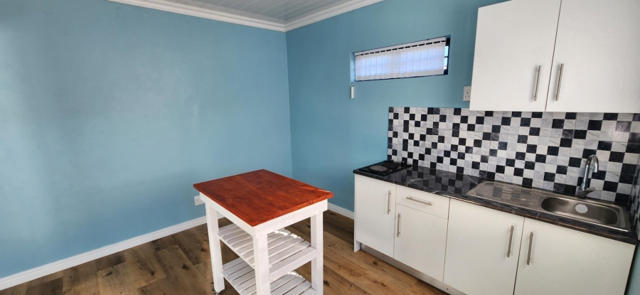 To Let 1 Bedroom Property for Rent in Klipkop Western Cape